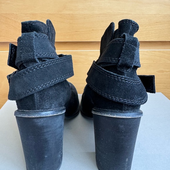 Zara ankle boots. - Picture 5 of 9